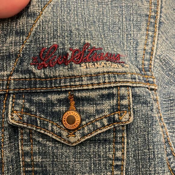 Levi Strauss Brand Girl's 4T Jean Denim Jacket Embroidered Floral - Picture 4 of 7
